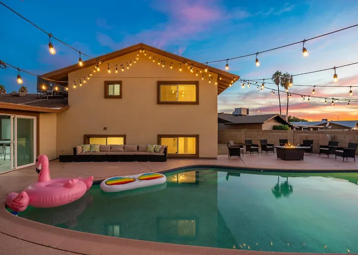 6 Bedroom Style Pool Game Fire Pit
