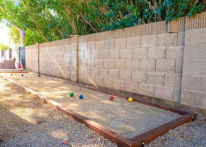 6 Bedroom Style Pool Game Fire Pit
