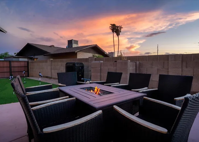6 Bedroom Style Pool Game Fire Pit Holiday home *
