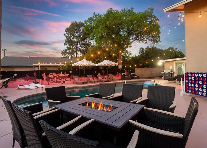 6 Bedroom Style Pool Game Fire Pit Glendale
