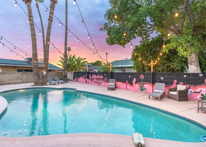 6 Bedroom Style Pool Game Fire Pit *