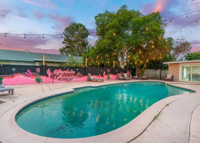 Holiday home 6 Bedroom Style Pool Game Fire Pit *